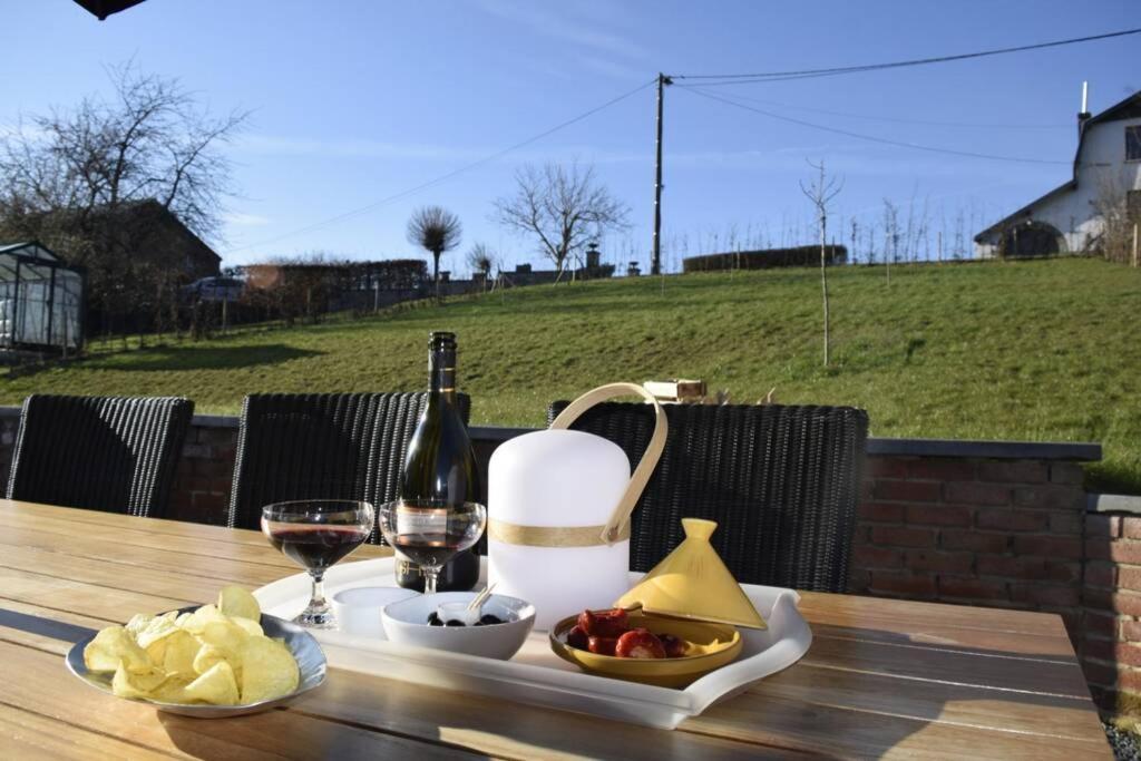 Gite Le 44 - Au Calme Avec Jardin, Proche De Namur Exterior foto